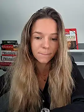 lucie mehott online show from October 6, 2025, 8:23 am