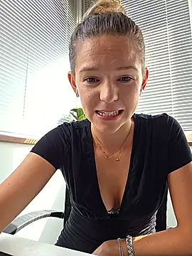 lucie mehott online show from July 22, 2026, 8:50 am