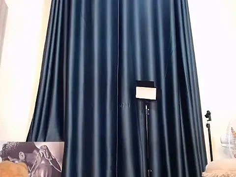 TeenieReeny online show from March 12, 2026, 8:15 pm