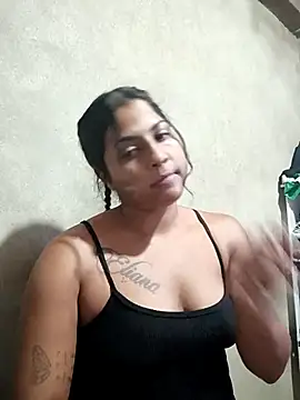 Giselabrunette25 online show from November 26, 2025, 10:00 pm