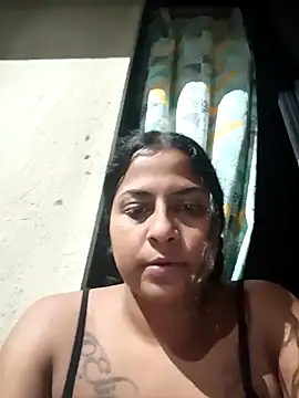 Giselabrunette25 online show from November 28, 2025, 3:31 am