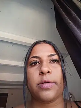 Snapshot of Giselabrunette25 chatting on June 10, 2026, 6:40 pm Giselabrunette25 online show from June 10, 2026, 6:40 pm