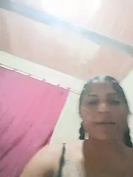 Giselabrunette25 online show from August 2, 2026, 7:29 am