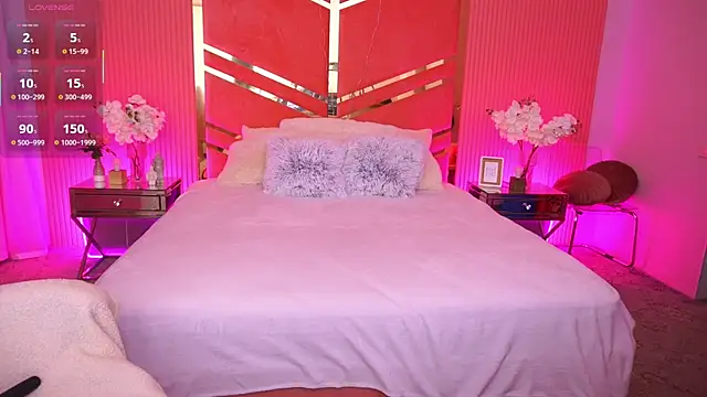 Miki Kivi online show from April 22, 2026, 12:35 am