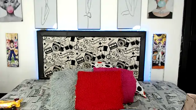 Rihana14 online show from March 27, 2026, 10:42 pm