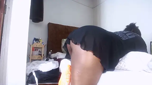 shoshortyy online show from April 16, 2026, 6:41 pm