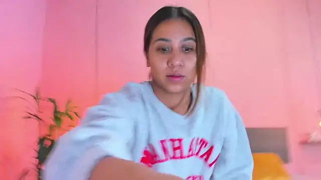 Alana Suares1 online show from March 16, 2025, 11:16 am