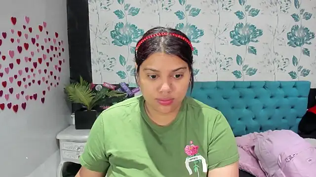 LindaBreeS online show from January 18, 2025, 1:08 pm