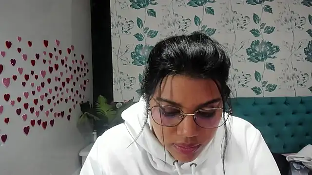 LindaBreeS online show from January 26, 2025, 8:23 pm