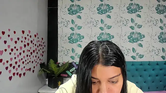 LindaBreeS online show from January 27, 2025, 1:52 pm