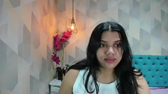 LindaBreeS online show from July 15, 2026, 1:16 pm