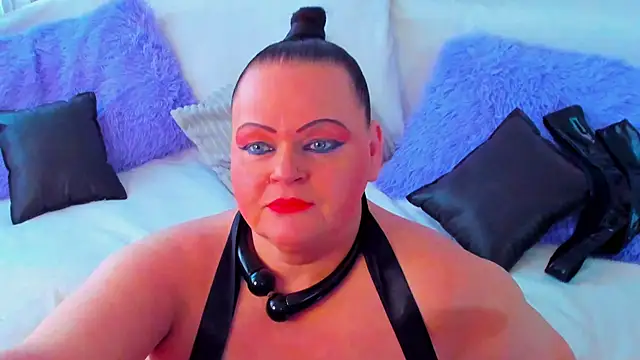 MilanaBiegert online show from March 20, 2025, 3:04 pm