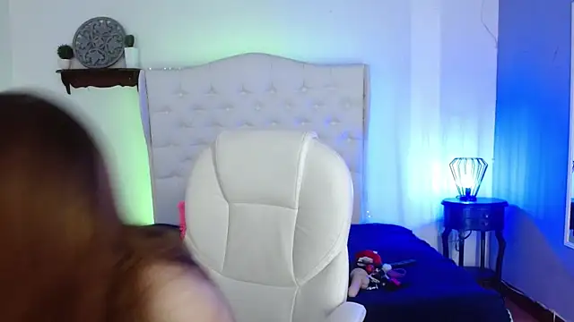 elena detroya online show from December 16, 2024, 12:27 pm