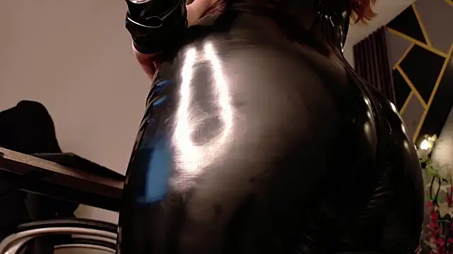 almma shy online show from March 8, 2025, 1:28 am