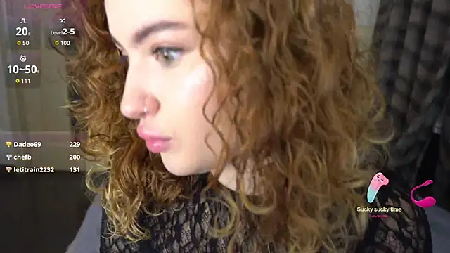 YesPussyClover online show from October 16, 2025, 7:48 pm