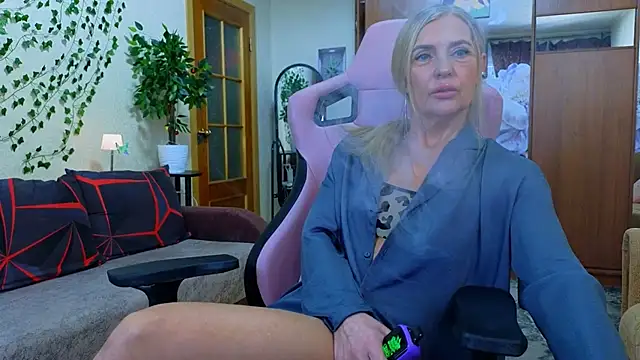 amelia blondy online show from February 13, 2026, 12:56 pm