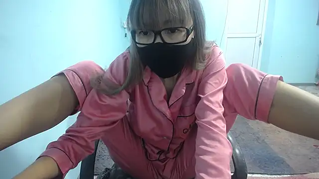 elllaaxx online show from December 5, 2024, 6:32 am