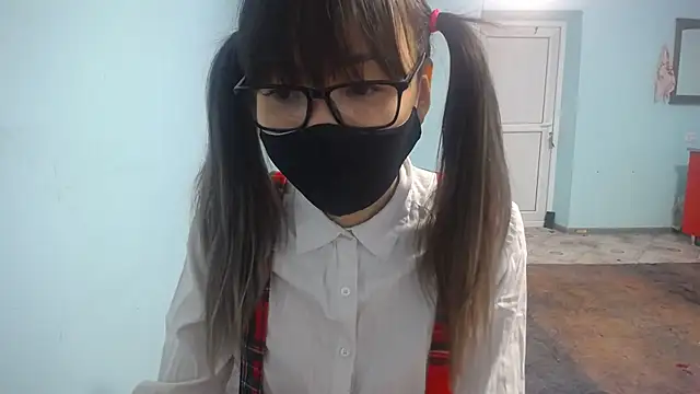 elllaaxx online show from October 23, 2025, 4:23 am