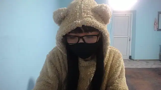 elllaaxx online show from December 14, 2025, 4:51 am