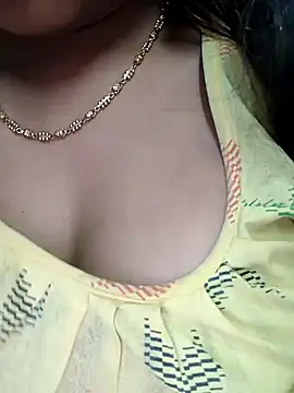 sexyindi couple online show from December 11, 2024, 6:36 am