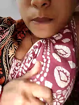 sexyindi couple online show from January 26, 2025, 1:47 pm