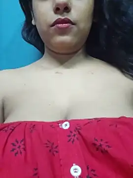 Snapshot of sexyindi_couple chatting on May 12, 2026, 2:58 pm sexyindi couple online show from May 12, 2026, 2:58 pm