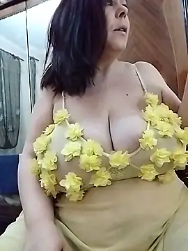 Lucia8600 online show from November 29, 2025, 9:07 pm