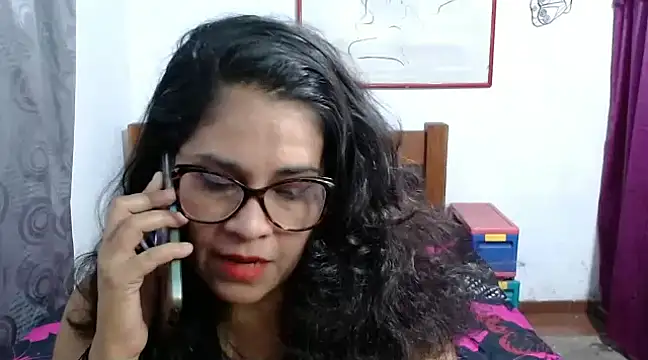 Mistresskloe01 online show from December 5, 2024, 12:55 pm