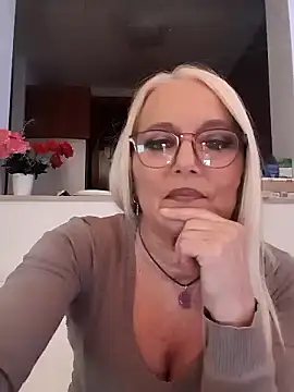 kikkastar online show from December 30, 2024, 8:36 pm