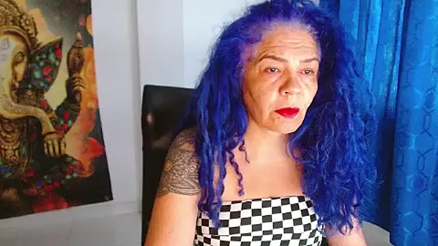 freyadevil333 online show from December 3, 2024, 12:49 pm