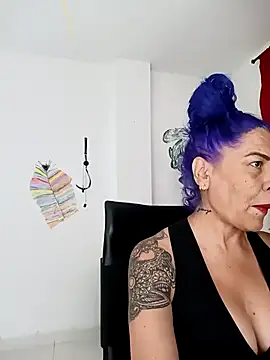 Snapshot of freyadevil333 chatting on September 24, 2025, 6:06 am freyadevil333 online show from September 24, 2025, 6:06 am