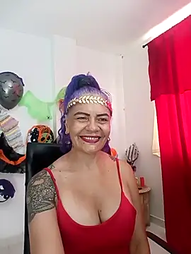 Snapshot of freyadevil333 chatting on October 13, 2025, 2:39 pm freyadevil333 online show from October 13, 2025, 2:39 pm