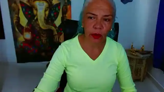 freyadevil333 online show from February 1, 2026, 7:34 pm