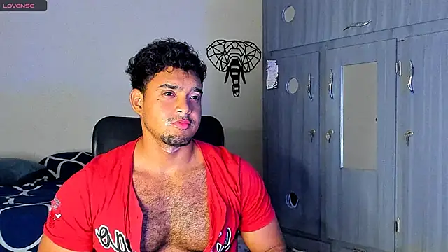 Big furry bear13 online show from March 6, 2025, 8:41 am