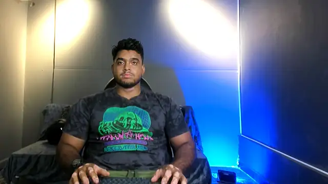 Big furry bear13 online show from December 14, 2025, 6:30 am