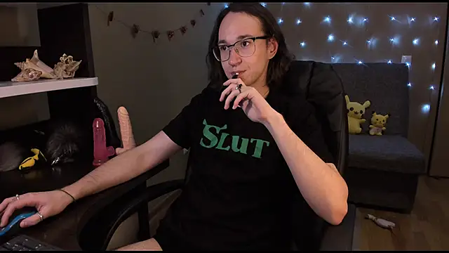 Snapshot of zackstivens chatting on January 5, 2025, 10:40 pm zackstivens online show from January 5, 2025, 10:40 pm