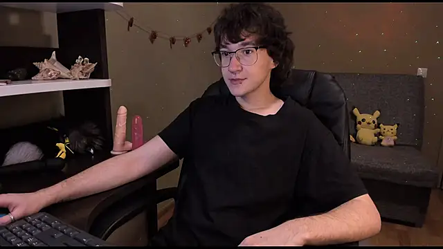 Snapshot of zackstivens chatting on February 8, 2025, 11:24 pm zackstivens online show from February 8, 2025, 11:24 pm