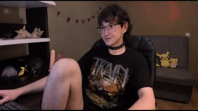 Snapshot of zackstivens chatting on February 9, 2025, 10:00 pm zackstivens online show from February 9, 2025, 10:00 pm