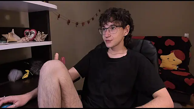 Snapshot of zackstivens chatting on February 20, 2025, 12:19 am zackstivens online show from February 20, 2025, 12:19 am