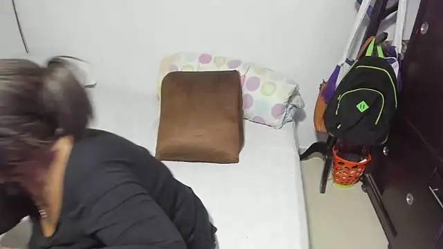 Mrs mommy  online show from February 13, 2025, 8:13 pm