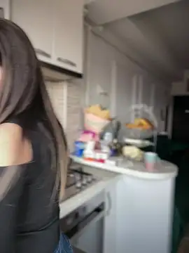 HotXMom online show from March 17, 2026, 7:23 am