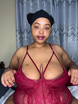 Linahlove online show from March 26, 2026, 8:36 pm