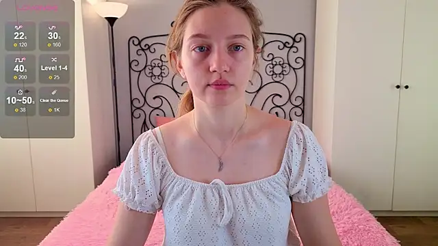 Ksuhesa online show from October 18, 2025, 2:03 am