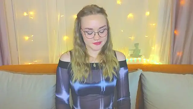 Aurora Golden1 online show from February 12, 2025, 7:13 pm