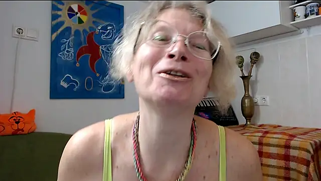 Snapshot of Zosya1111 chatting on February 28, 2025, 5:48 pm Zosya1111 online show from February 28, 2025, 5:48 pm