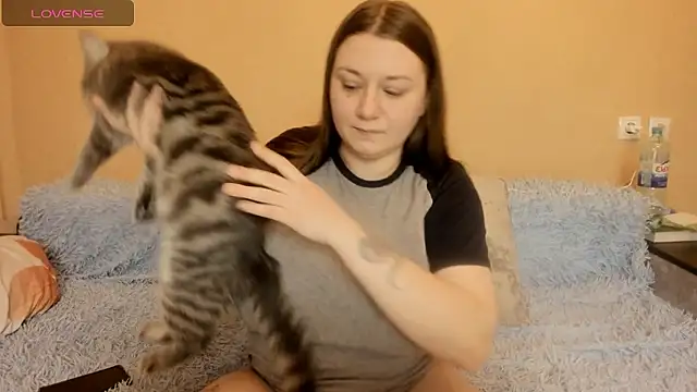 AlisaBacker online show from January 7, 2026, 6:54 pm