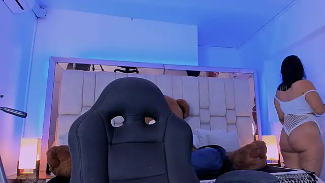 SheylaBakerr online show from February 6, 2025, 11:21 am