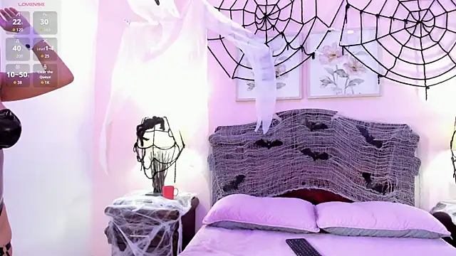 AriSweet online show from October 3, 2025, 12:46 pm