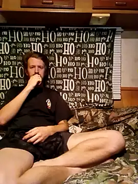 hothippie420 online show from December 28, 2024, 12:47 am