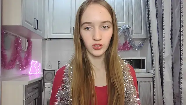 Snapshot of leslie_my_lovee chatting on December 22, 2024, 10:58 pm leslie my lovee online show from December 22, 2024, 10:58 pm